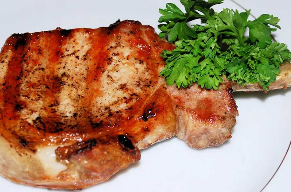 Стейк из свинины на кости в духовке рецепт с фото из свинины