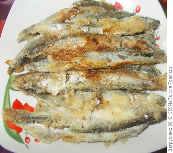 мойва в духовке с корочкой. мойва. мойва запеченная в духовке. рыба мойва в духовке. мойва в духовке.