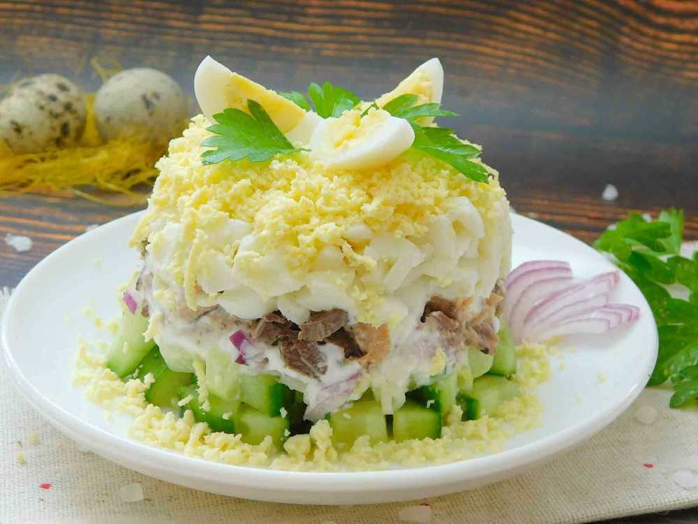 Салат тунец яйцо лук