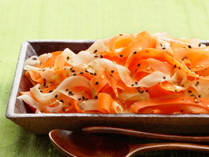 Салат из дайкона — 11 самых вкусных рецептов
