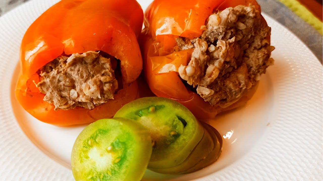 фаршированные перцы пп. фаршированные перцы с фаршем. ттк фаршированный болгарский перец фаршированный. перчик фаршированный куриным фаршем. перец фаршированный с курирымфаршем.