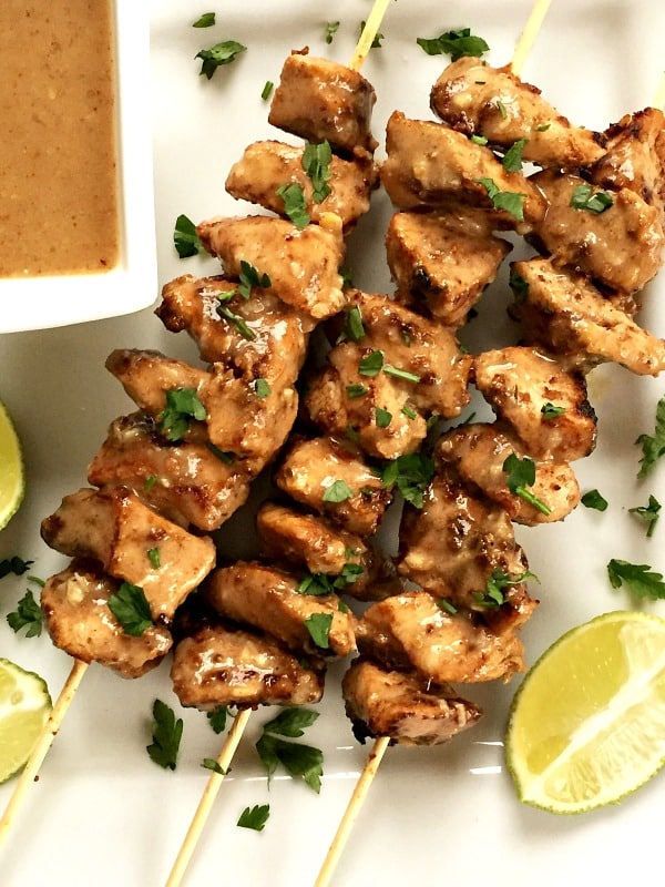 Chicken satay skewers with crunchy peanut butter sauce