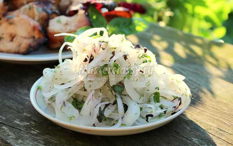 Как замариновать лук к шашлыку с уксусом рецепт быстрого приготовления пошагово с фото