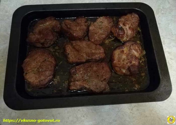  Как приготовить стейк из свинины в духовке — рецепт сочного и вкусного мяса с фотографиями